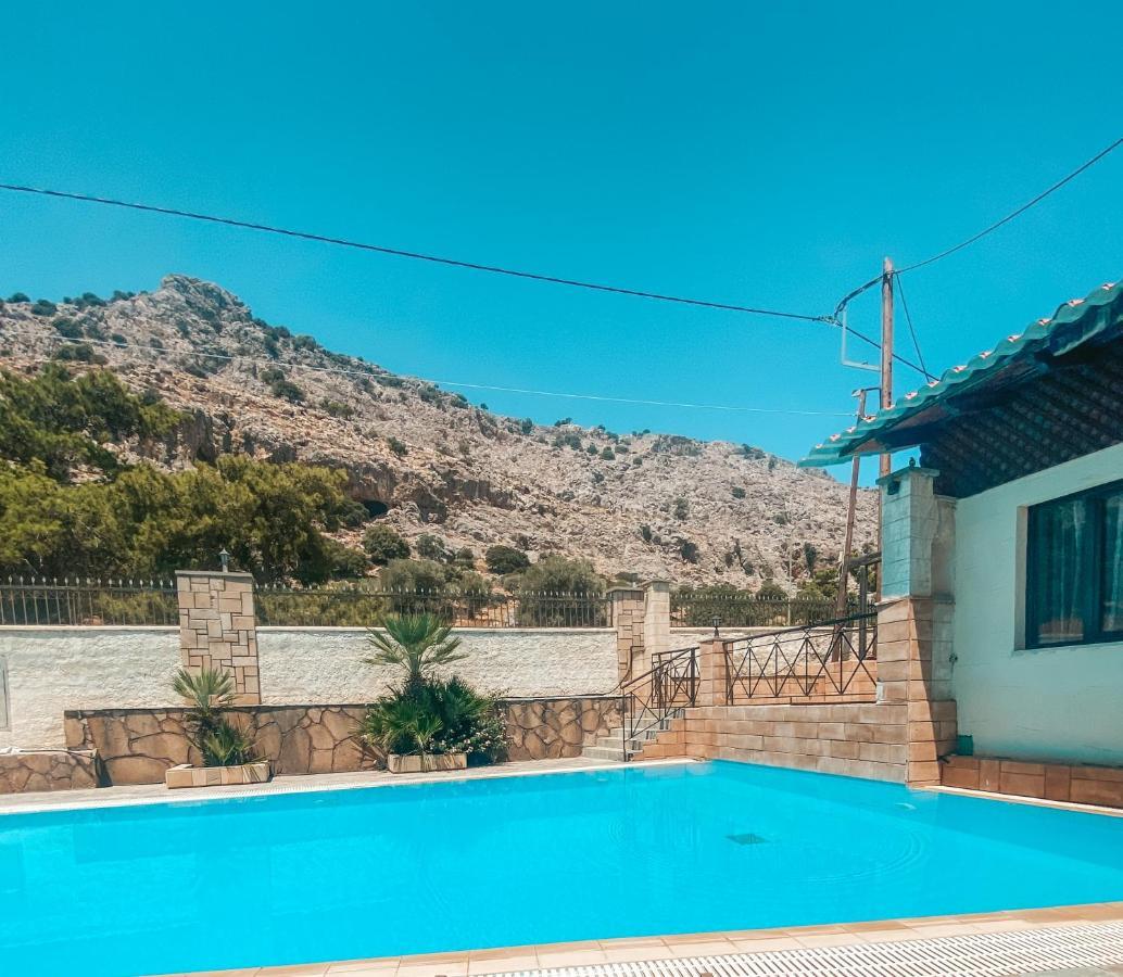 Theonia Villas Pefki  Luaran gambar