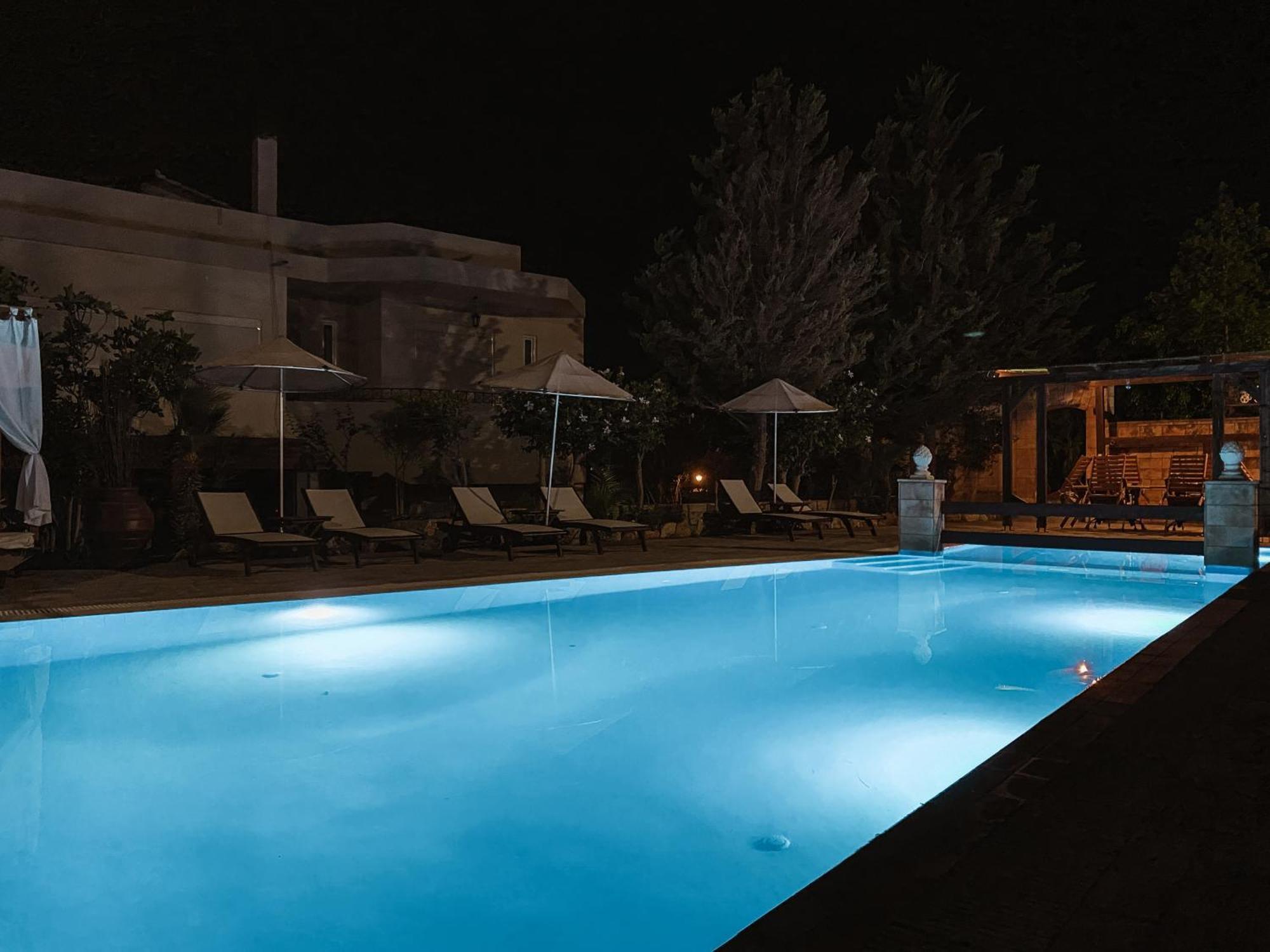Theonia Villas Pefki  Luaran gambar